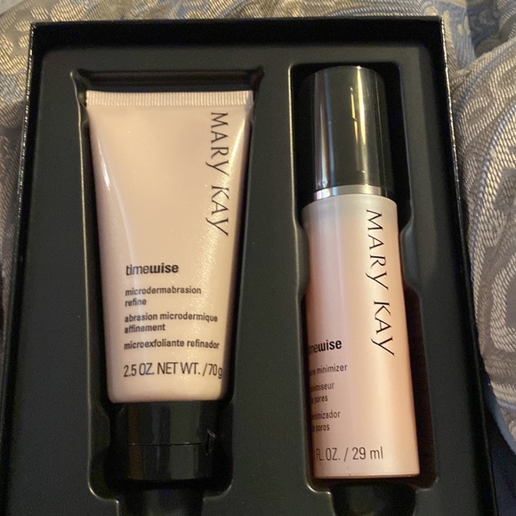 Mary Kay Microdermabrasion Plus set - Picture 2 of 2